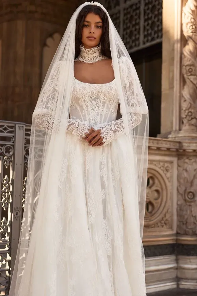 Raphaella veil Accessories