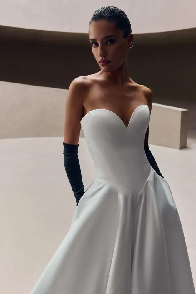 Avalora Dresses