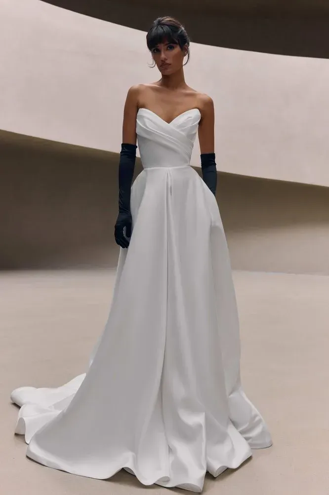Teyra Dresses