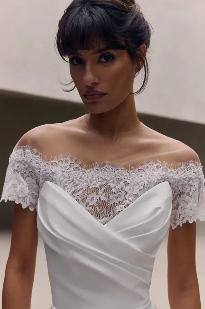 Teyra Dresses