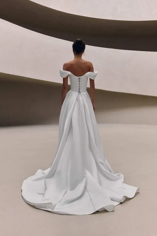Teyra Dresses