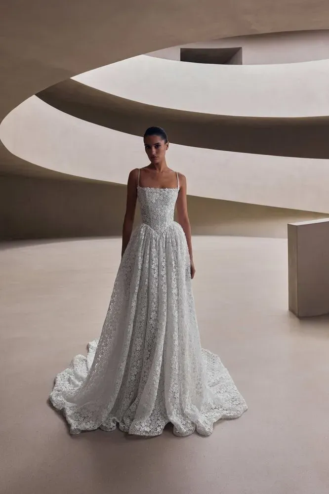 Vanyelle Dresses