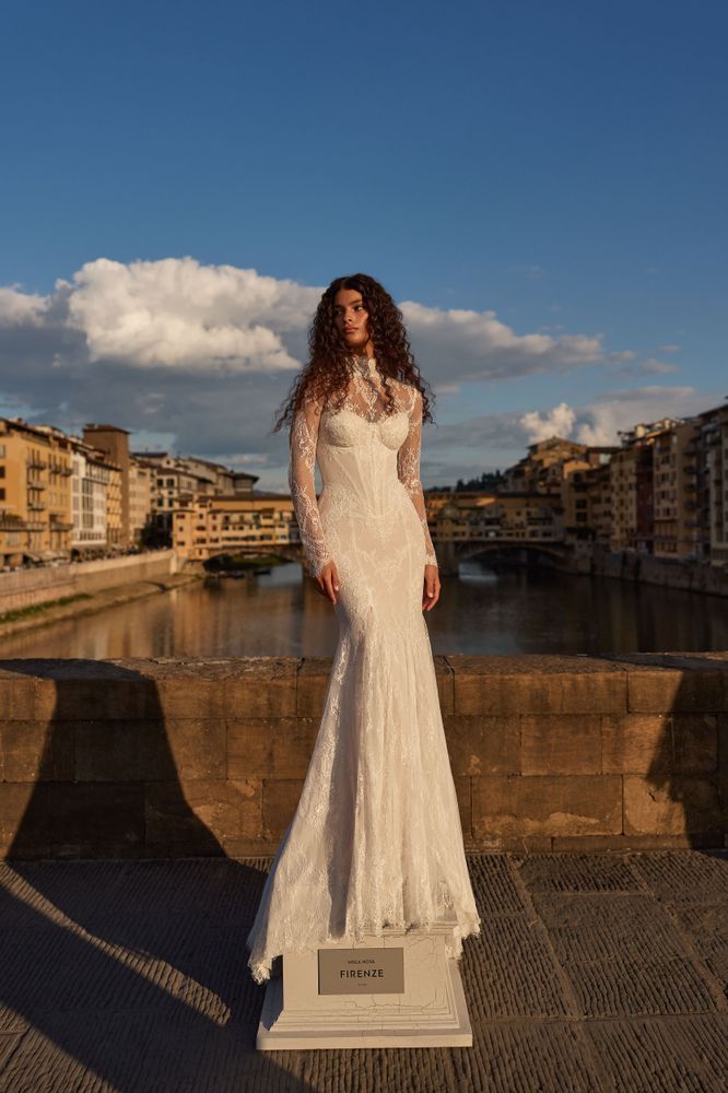 Caravellia Dresses