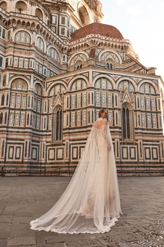 Cassaria Dresses