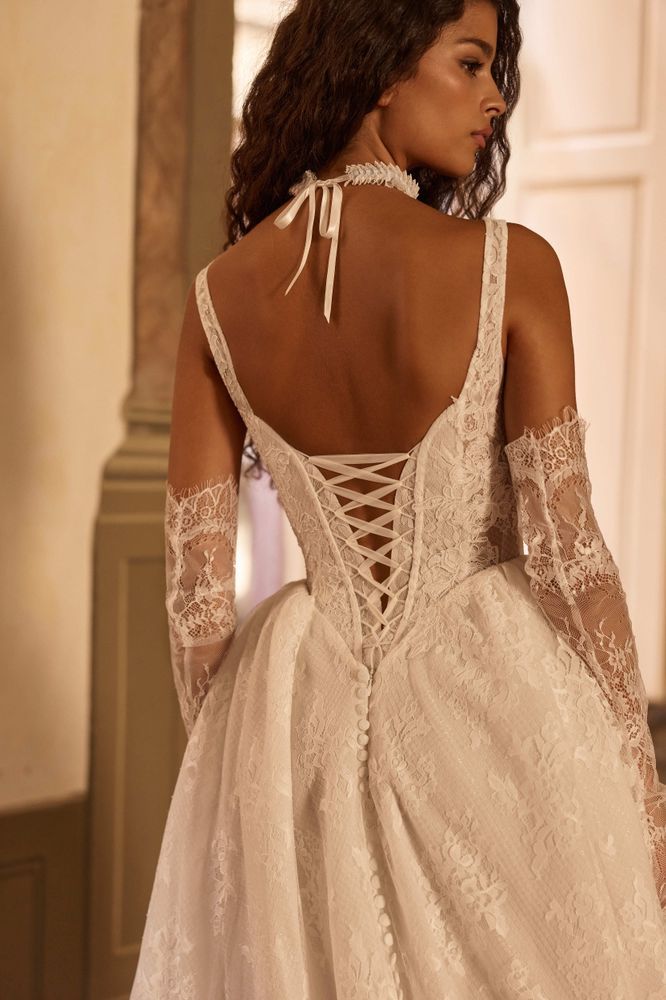 Arlisse Dresses
