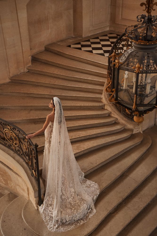 Veil Isida Accessories