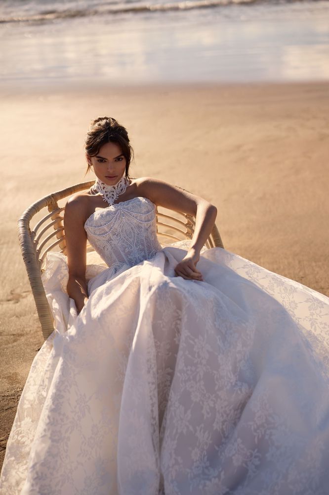 Monica choker Accessories