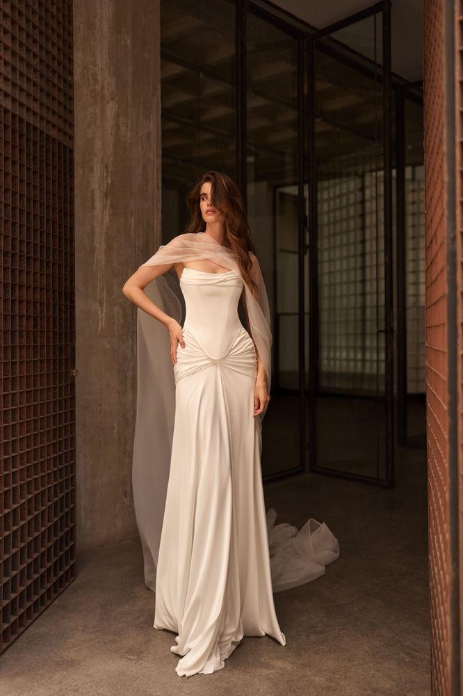 Isabella cape Accessories