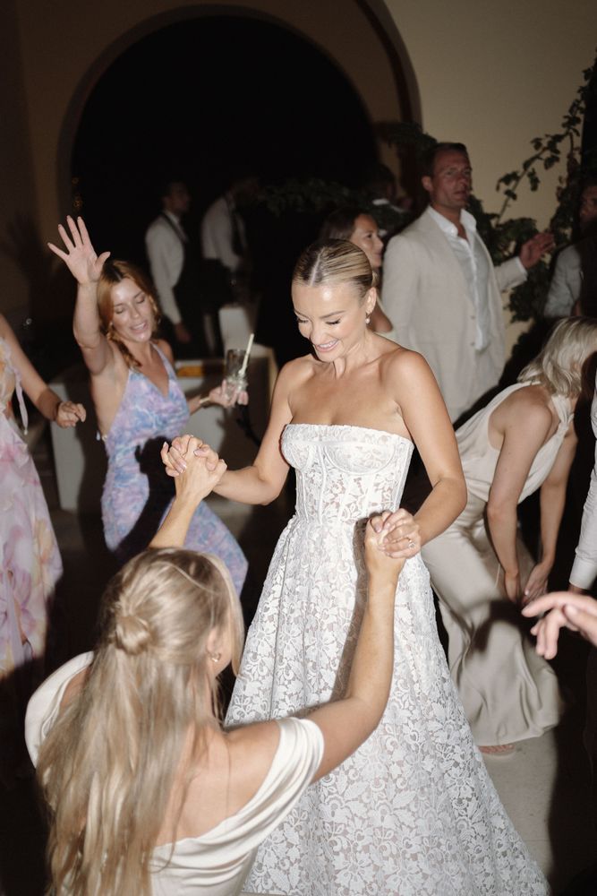 Historia de la boda de VICTORIA & VICTOR