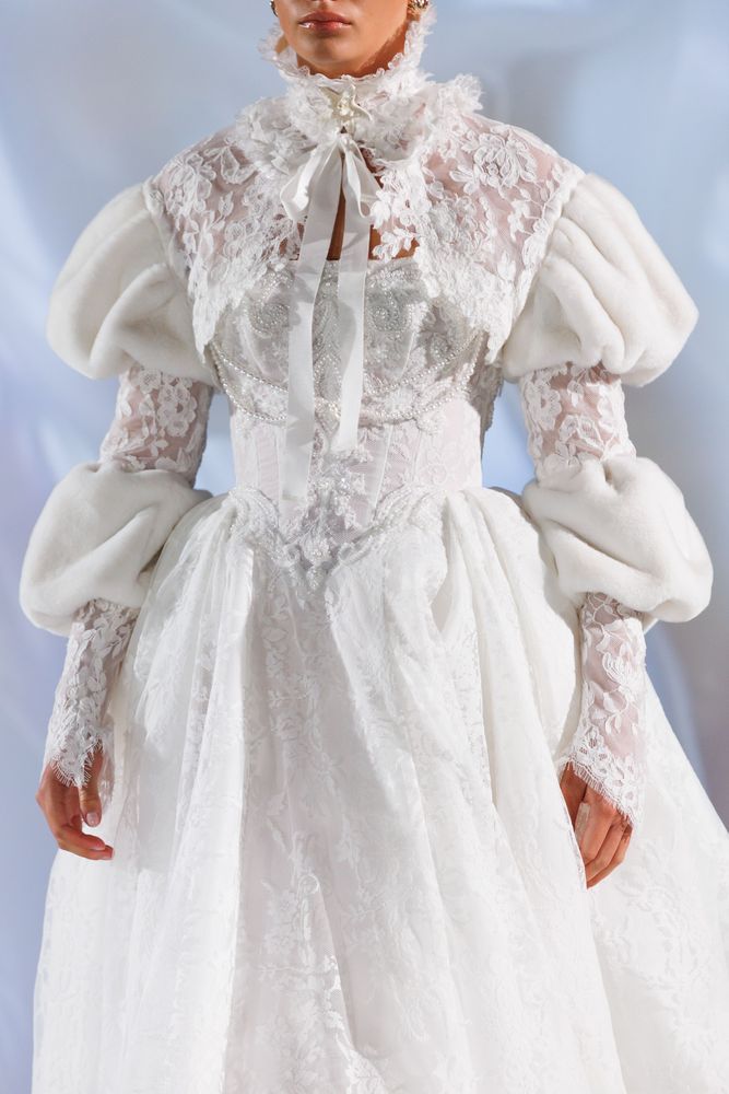 Naevira bolero  Accesorios