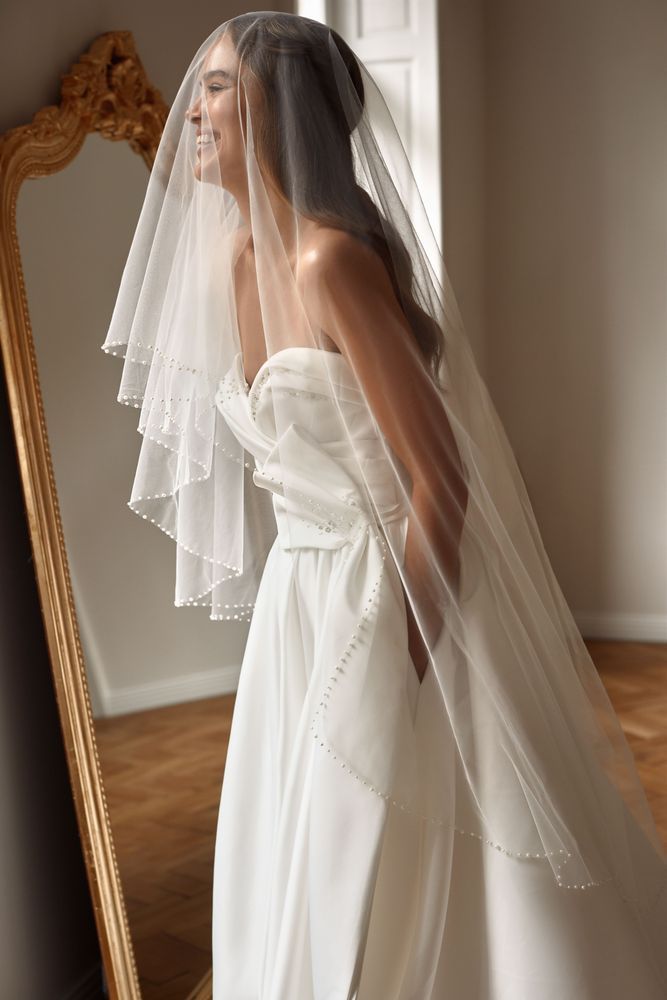 Veil Julia Accessories