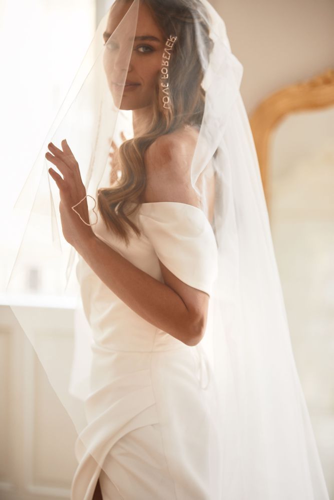 Tulle veil with beading - Love forever, me+you Akcesoria