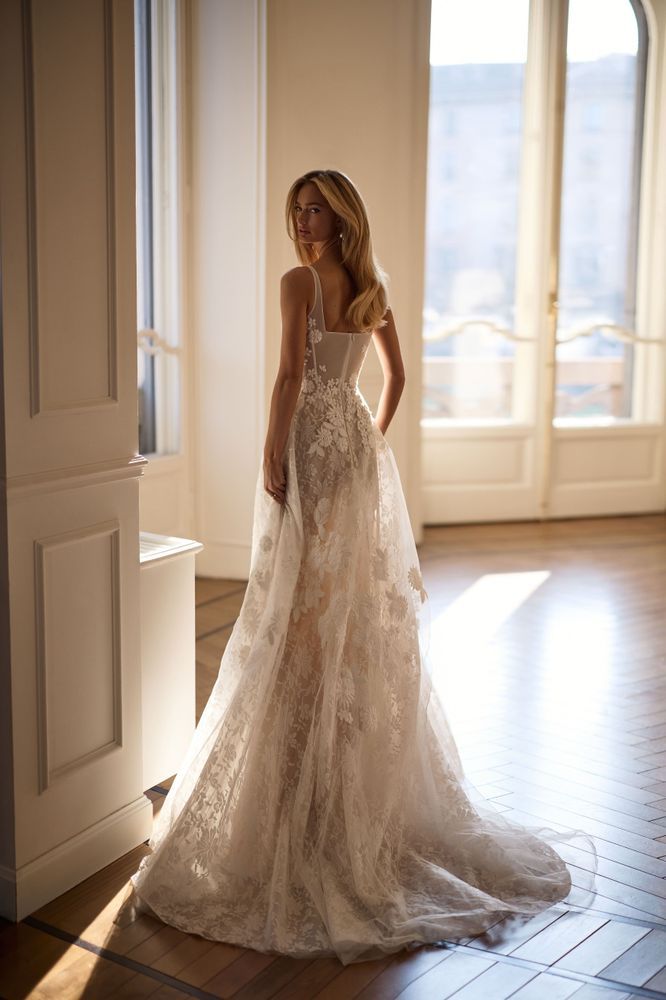 Orithia  Dresses