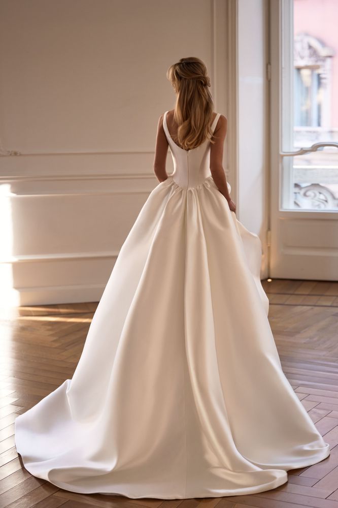 Brilora Dresses