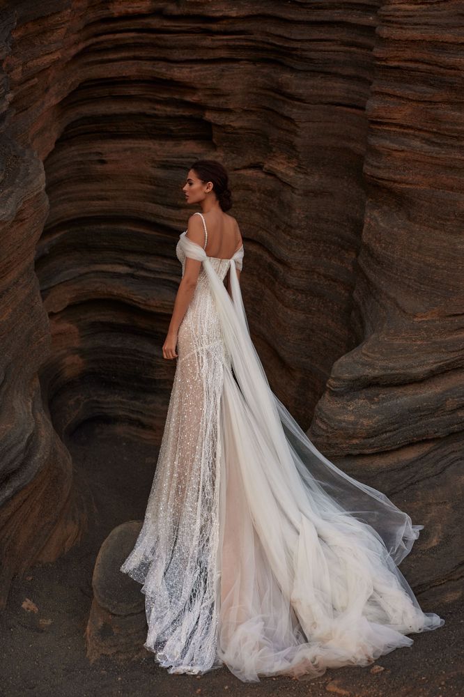 Rominata Dresses