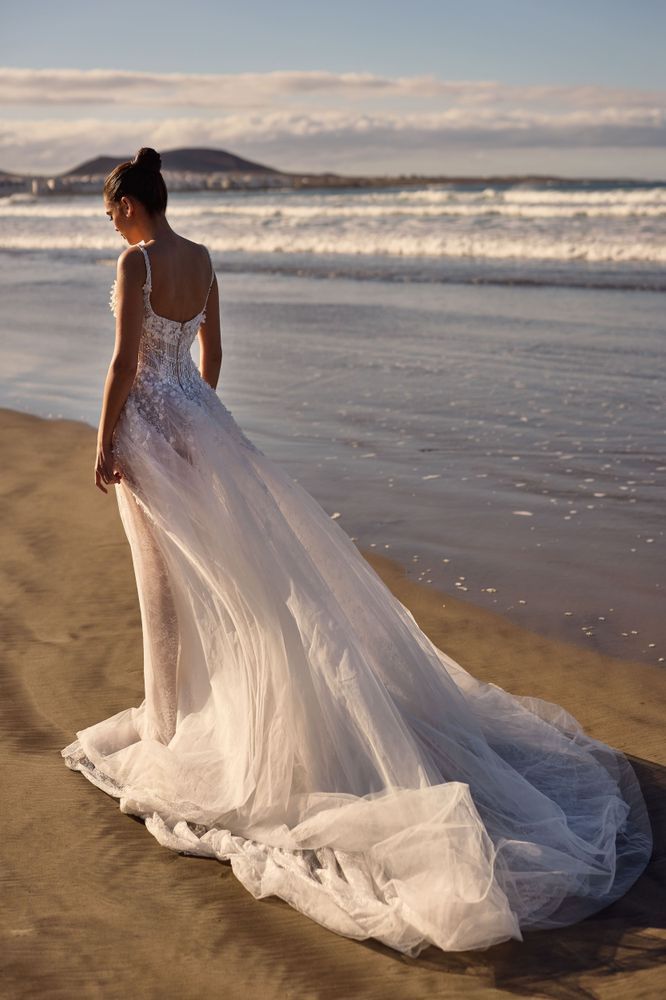 Tivelle Dresses