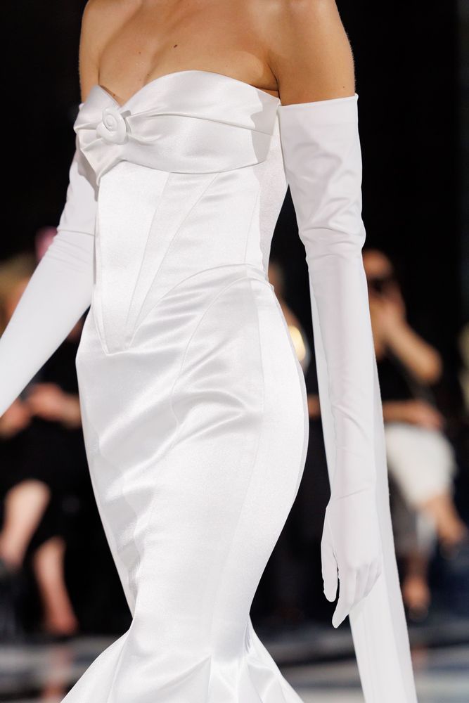 Avaris Dresses