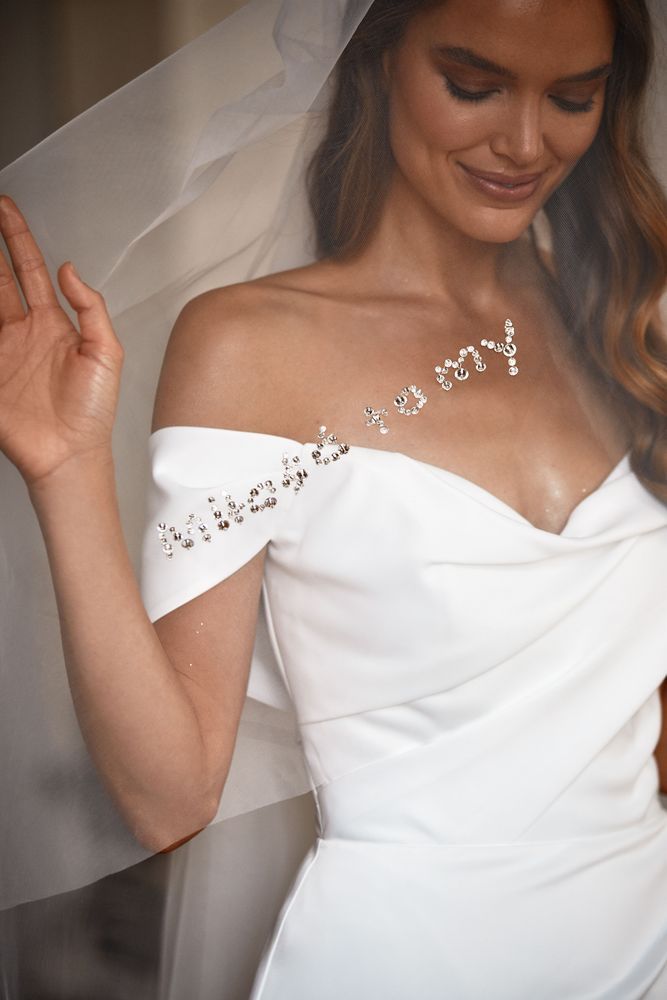 Tulle veil with crystal beading - Miłość to my Welony
